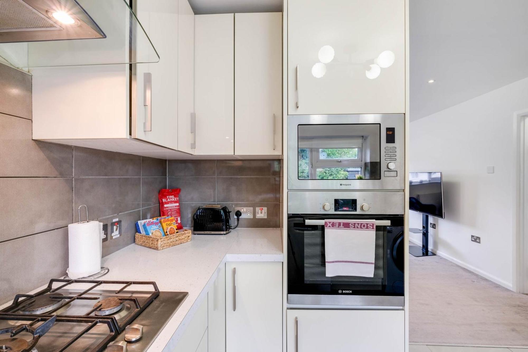 Appartamento Hanwell 2 Bedroom Maisonette By 360stays *