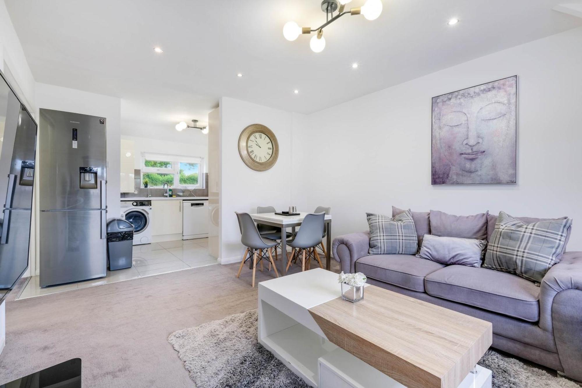 Appartamento Hanwell 2 Bedroom Maisonette By 360stays *