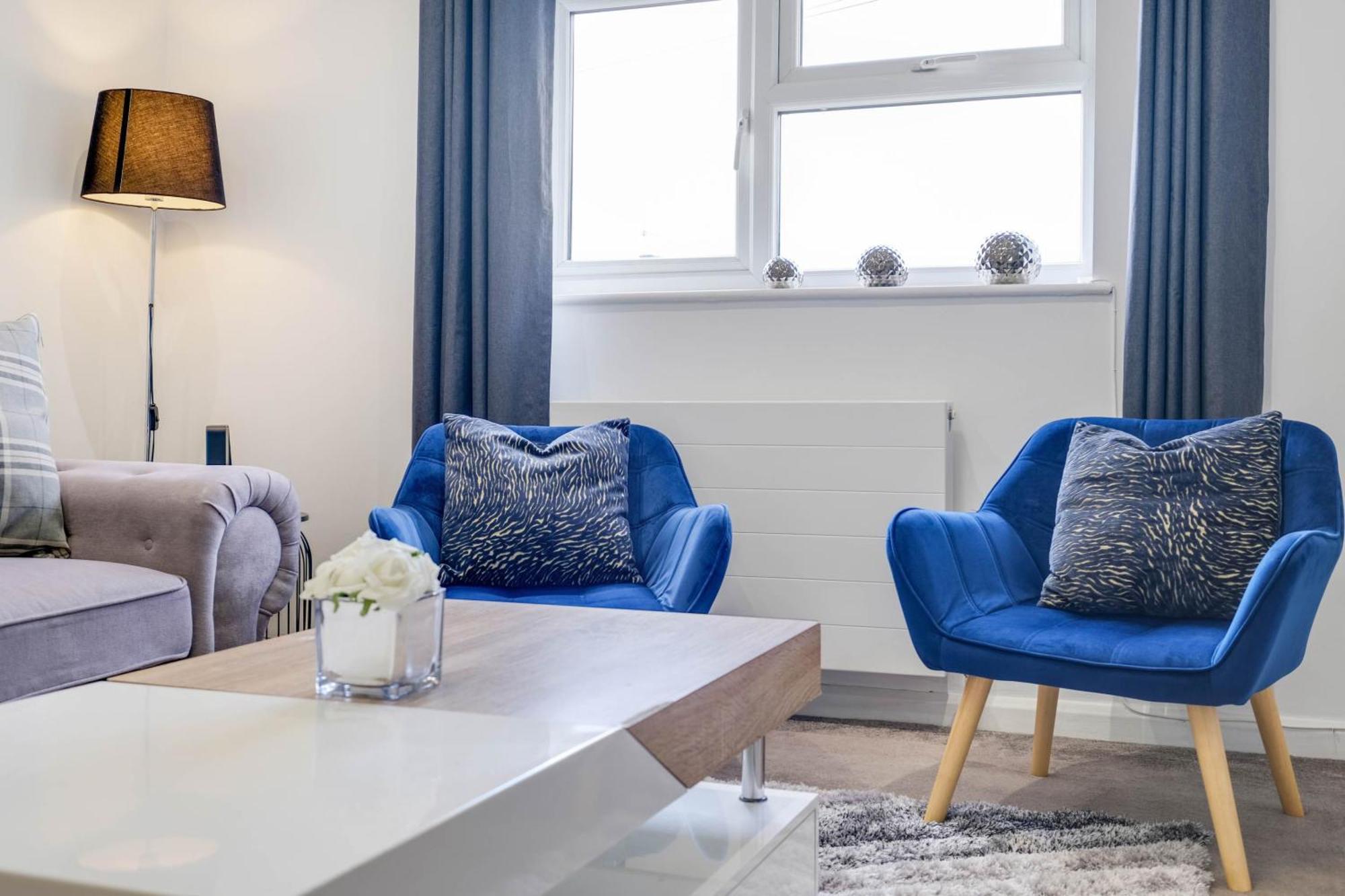 Hanwell 2 Bedroom Maisonette By 360stays * Londra