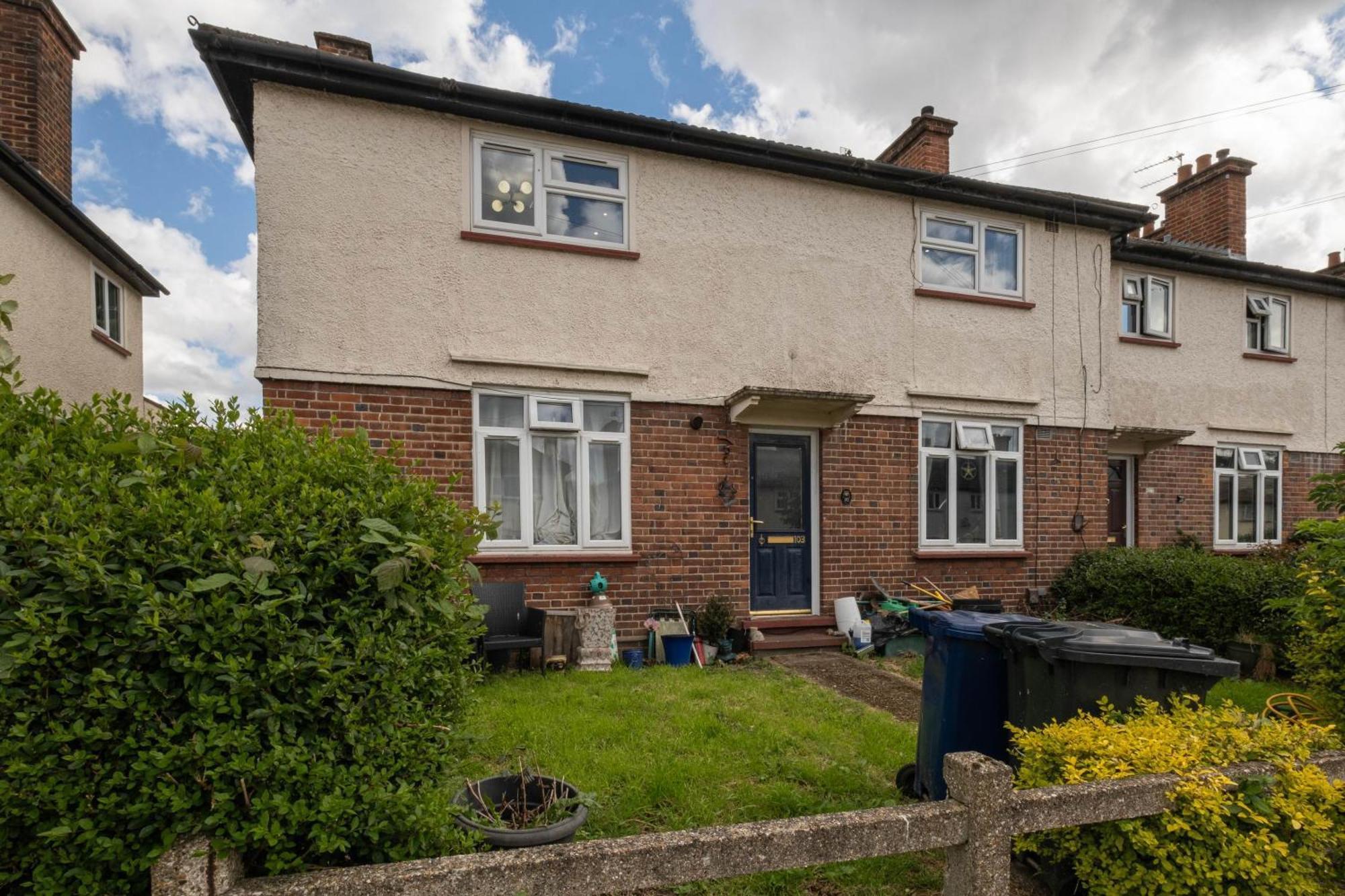 Hanwell 2 Bedroom Maisonette By 360stays Appartamento Londra